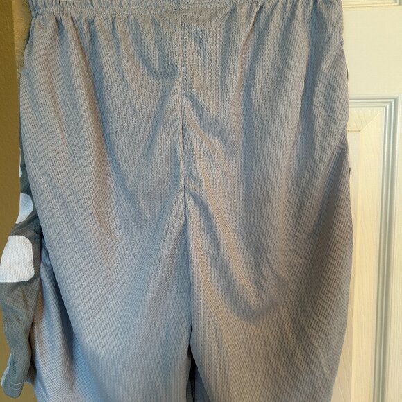 Galaxy by Harvic Men's Shorts - Silver - Size M - NWT - Picture 9 of 9